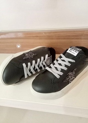 Golden Goose Deluxe Siyah Simli Spor Ayakkabı
