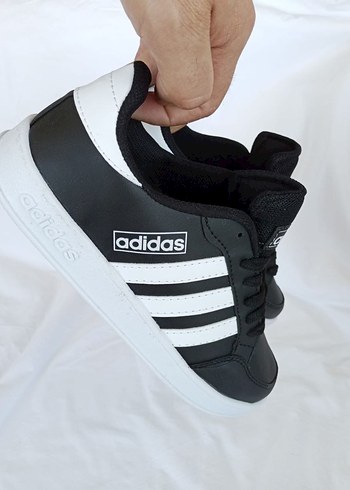 41 Beden Adidas Neo