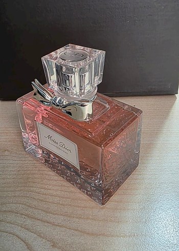 Beden Miss Dior Blooming Bouquet
