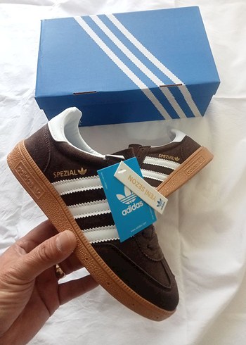 Adidas Spezial