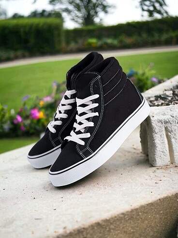 Vans model ayakkabı