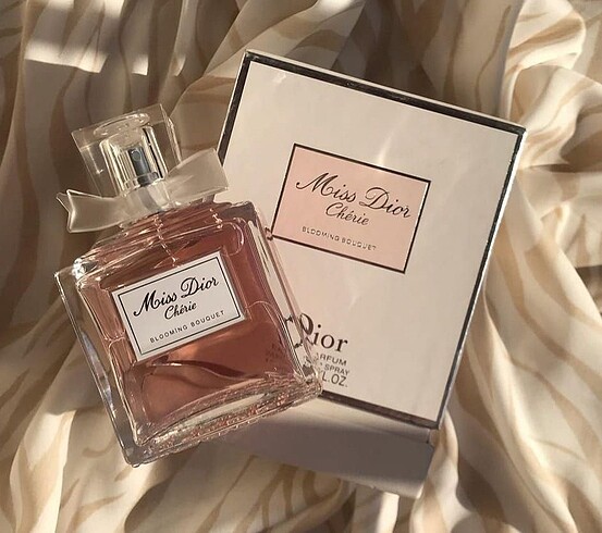 Miss Dior Cherie kadın parfümü