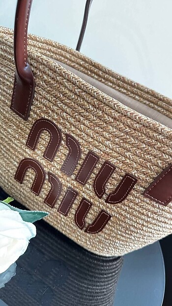 Miu Miu Hasır çanta