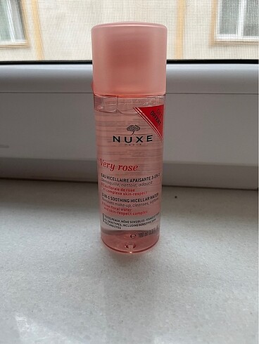Nuxe very rose micellar water