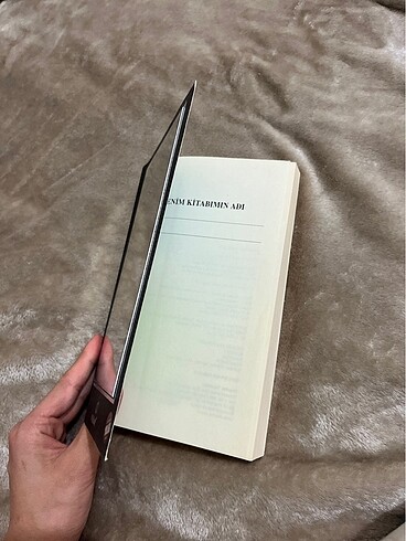  Aykut Oğut aynalı kitap