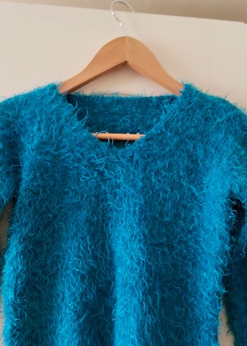 Turkuaz V Yaka Örgü Kadın Kazak
XS beden,el örgüsü,kusursuzdur. - Görsel 2