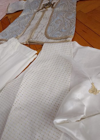 İşlemeli Beyaz Çocuk Takımı - Görsel 5