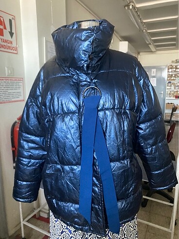 Zara Zara Parlak Owersize Mont