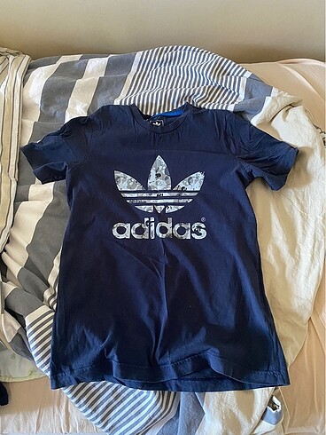 Adidas Tshirt