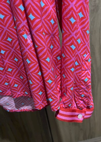 Pembe Desenli V Yakalı Uzun Kollu Kadın Gömlek - Görsel 5