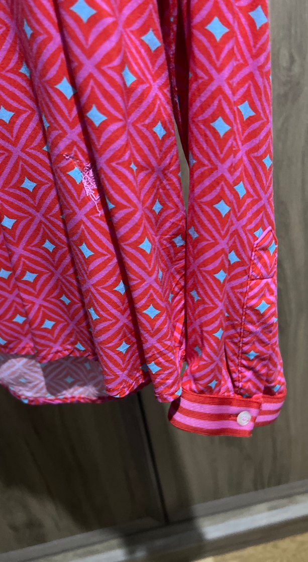 Pembe Desenli V Yakalı Uzun Kollu Kadın Gömlek - Görsel 5