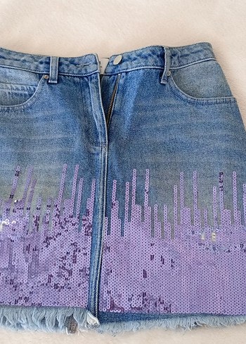Mor Payetli Bağlama Desenli Denim Mini Etek