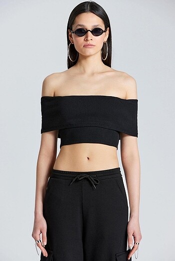 Madonna yaka siyak bluz gotik crop