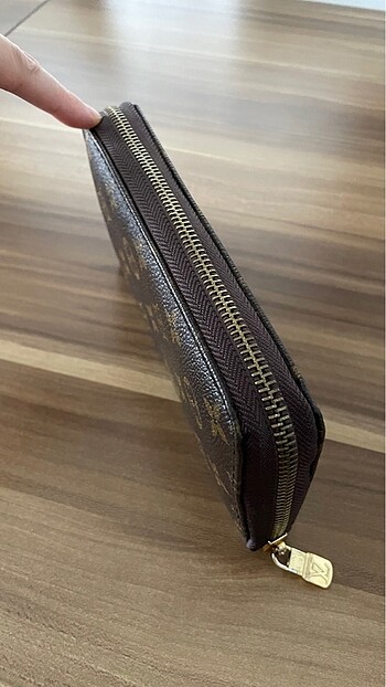 Louis Vuitton Cüzdan