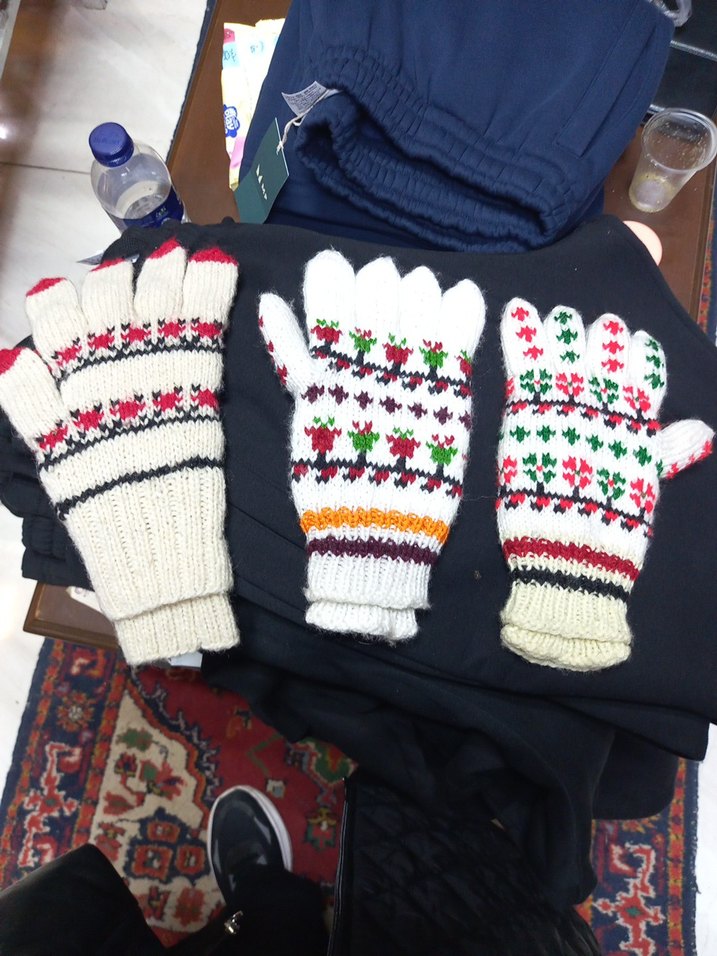 Renkli Örgü Kadın Eldivenleri - Görsel 4