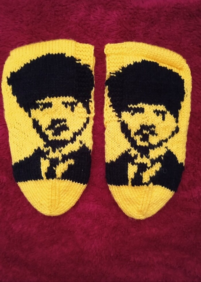 Atatürk Portreli Örme Patik - Görsel 2
