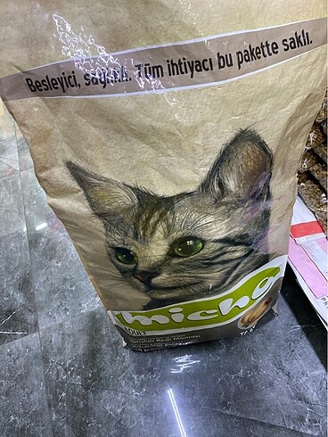 Micho kedi maması