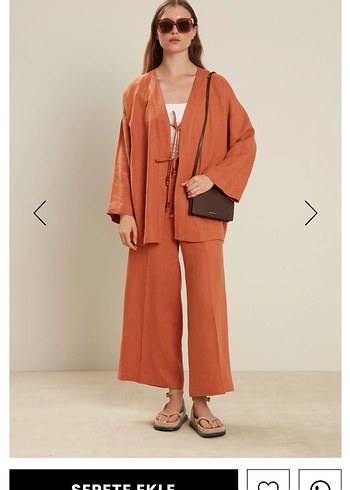 s Beden Manuka kimono