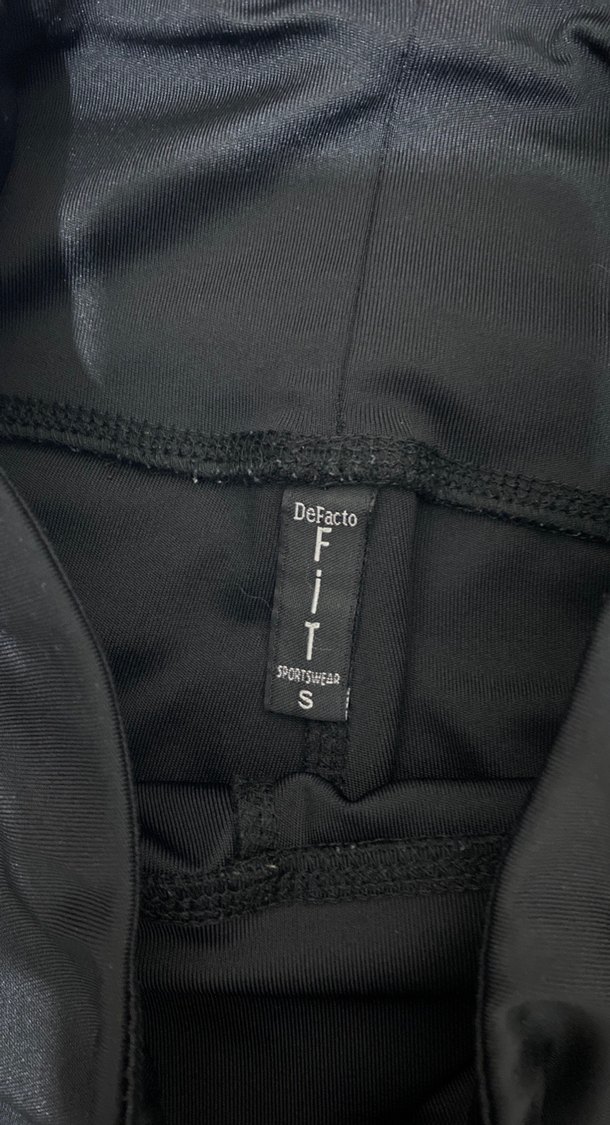 Siyah Mini Spor Kadın Bermuda Şort - Görsel 2