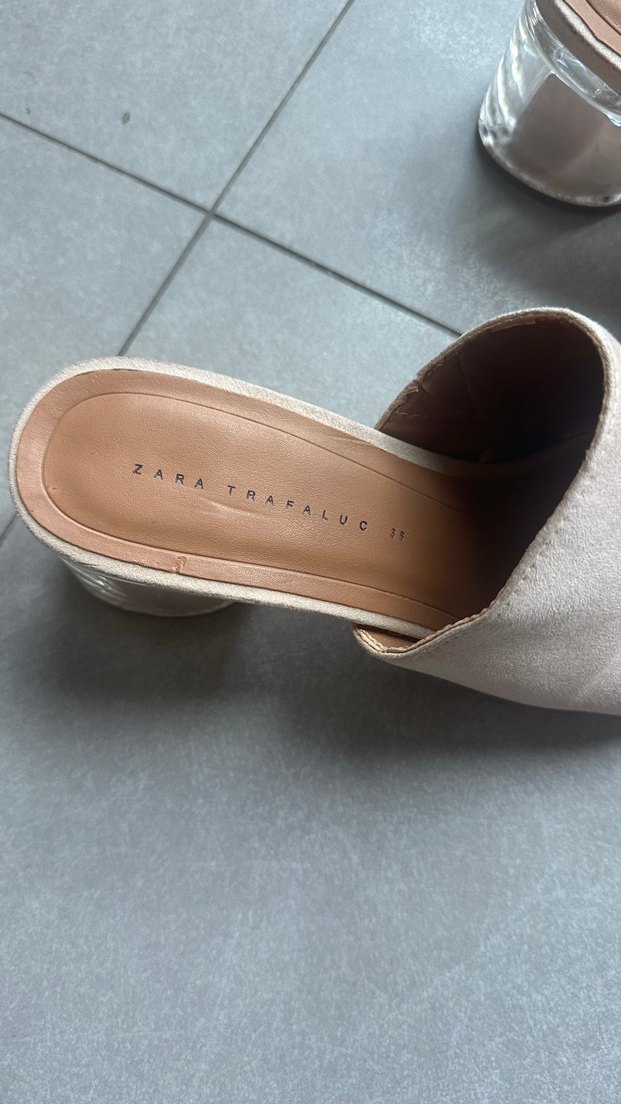 Zara şeffaf topuk terlik - Görsel 4