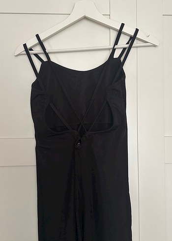 36 Beden Siyah İnce Askılı Bodysuit