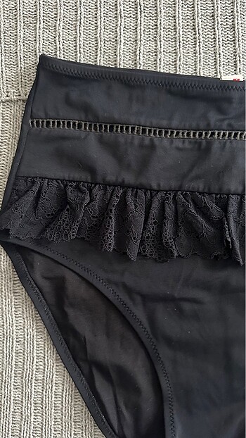 Diğer Dagi yüksek bel bikini altı