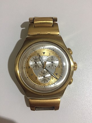 Swatch Altin sarısı saat