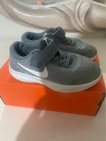Nike erkek çocuk spor ayakkabı