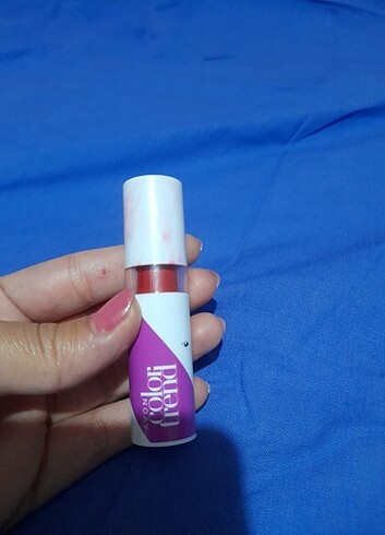 Avon kırmızı ruj