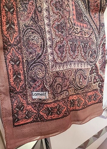 Etnik desenli şal