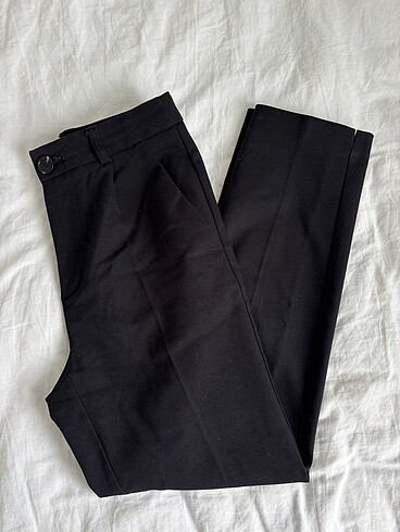 Stradivarius Siyah Kumaş Pantolon