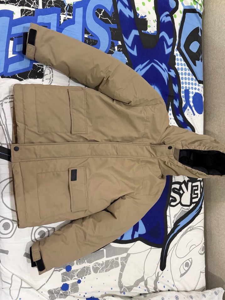 Bej Kapüşonlu Erkek Çocuk Mont - Görsel 3