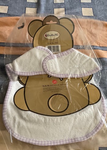 Beyaz Pastel Desenli Bebek Önlüğü - Görsel 2