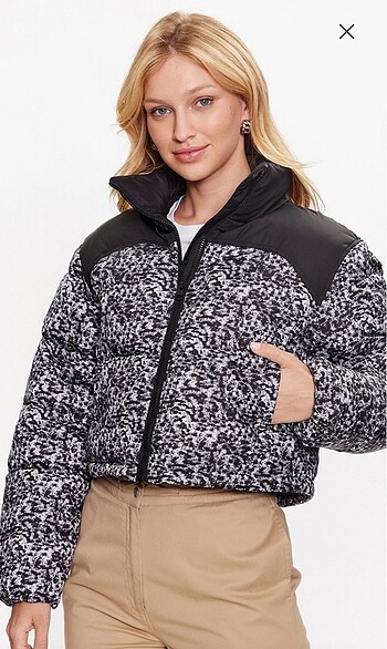 Calvin klein leopar desenli puffer mont