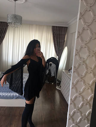 34 Beden siyah Renk Siyah kısa elbise
