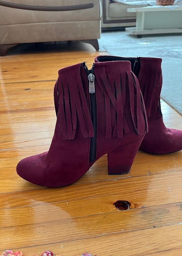 Püsküllü bot - Görsel 2