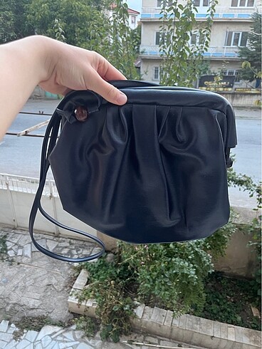 Askılı çanta