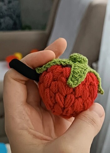 Çilek toka