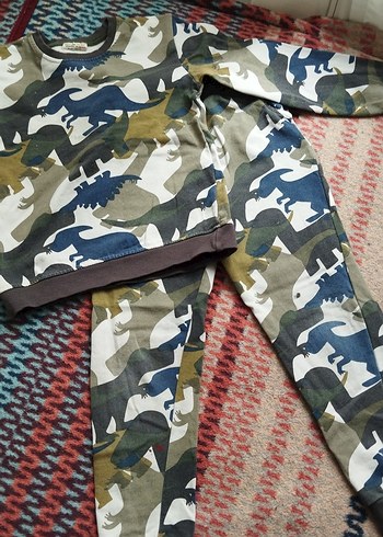 Erkek Çocuk Kamuflaj Desenli Pijama Takımı