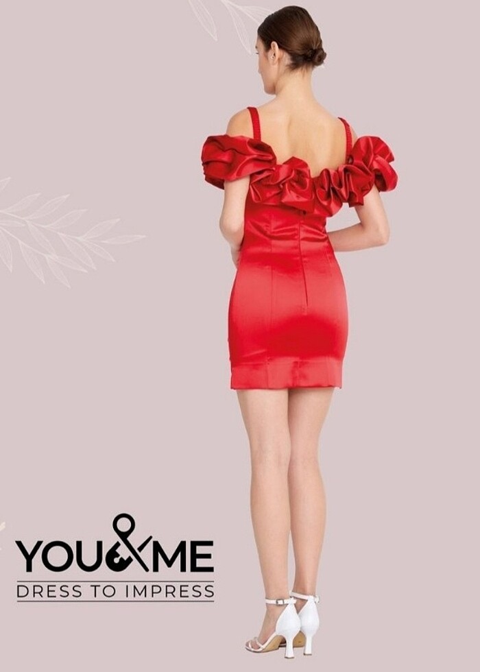 Kadın kırmızı elbise - Görsel 2