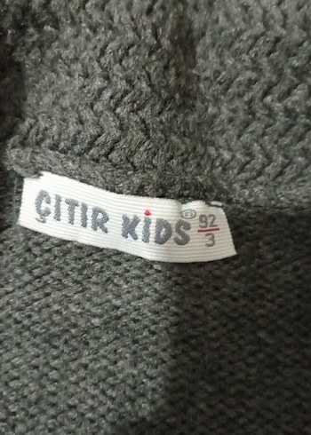 Gri Nakışlı Erkek Çocuk Triko Hırka - Görsel 3