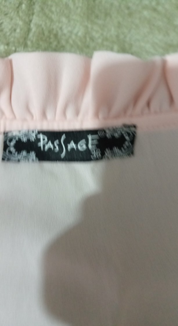 Dantel Detaylı yavruagzi V Yakalı Kadın Bluz - Görsel 3