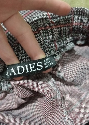 Düğmeli Kadın Kumaş Pantolon - Görsel 3