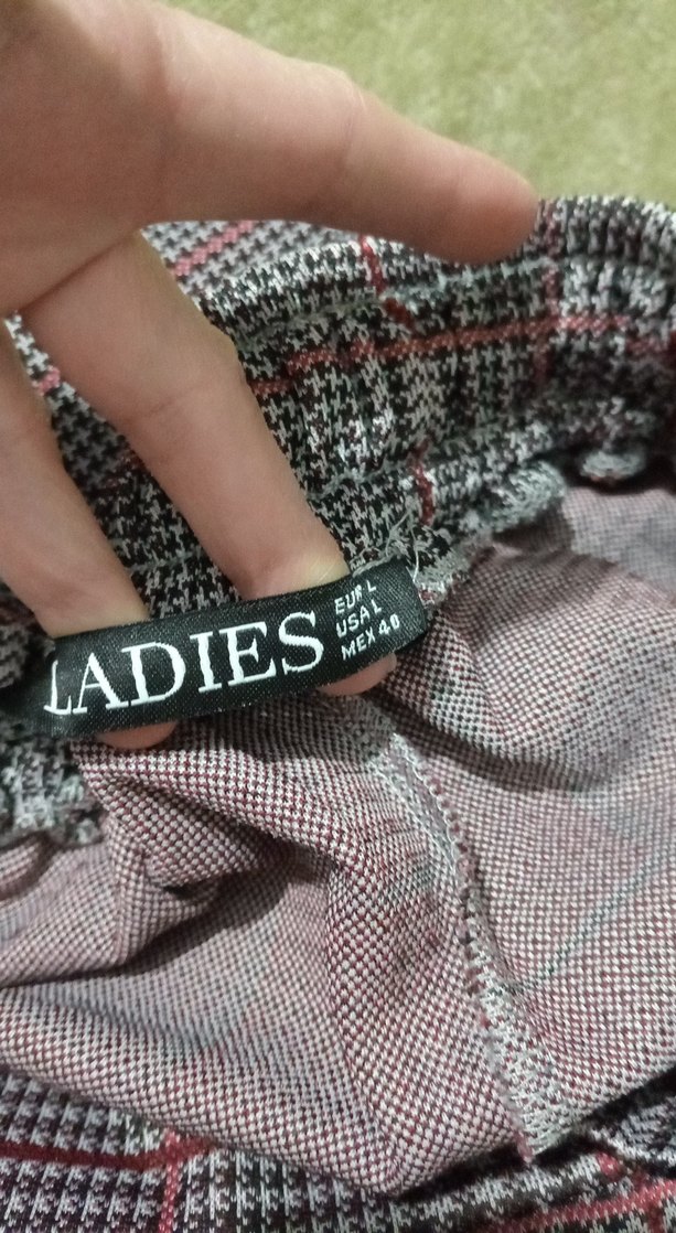 Düğmeli Kadın Kumaş Pantolon - Görsel 3