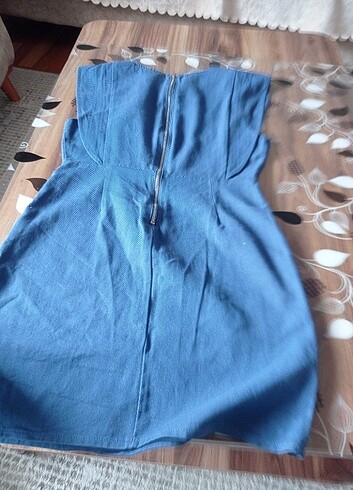 Diğer Elbise mavi renkte 