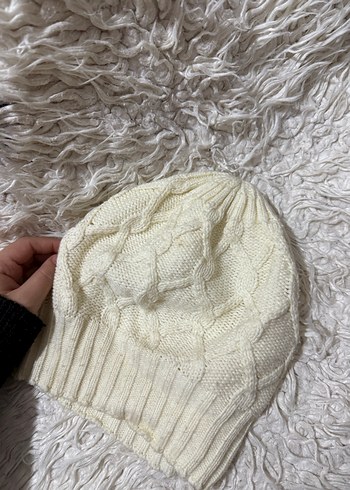 Kadın Beyaz Örgü Bere - Görsel 2