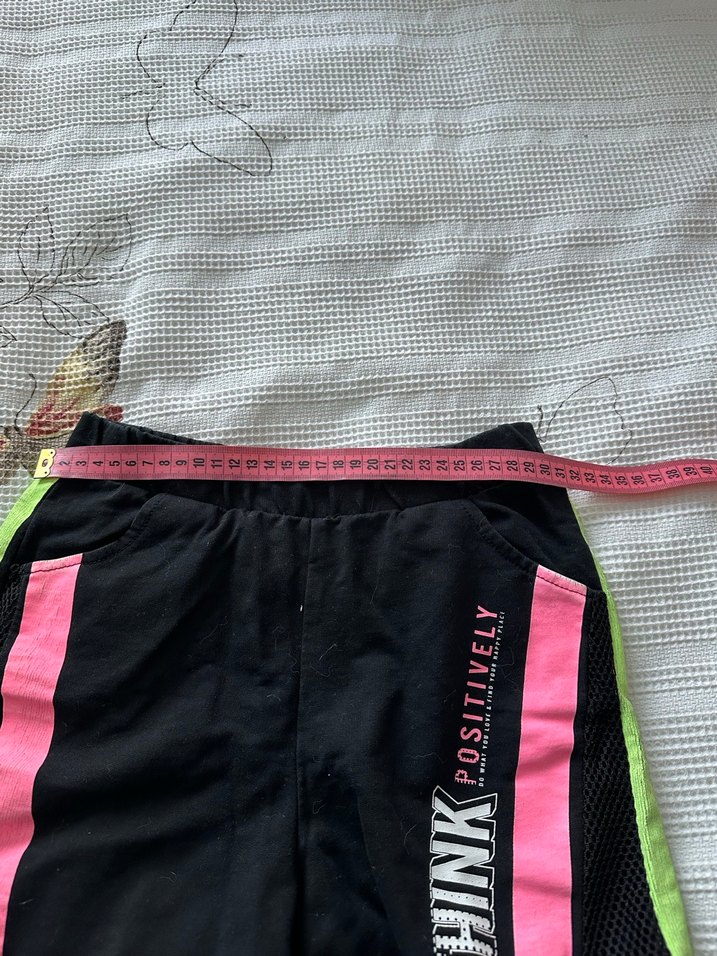 Kızlar için elastik bel baskılı pembe şort - Görsel 4