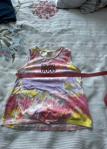 Çok Renkli Kız Çocuk Batik Desenli Askısız Tişört - Görsel 3