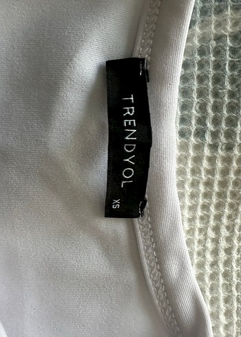 Beyaz Kadın Kısa Crop Top - Görsel 3