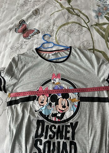 Gri Kız Tişörtü Disney Baskılı Düğmeli - Görsel 3